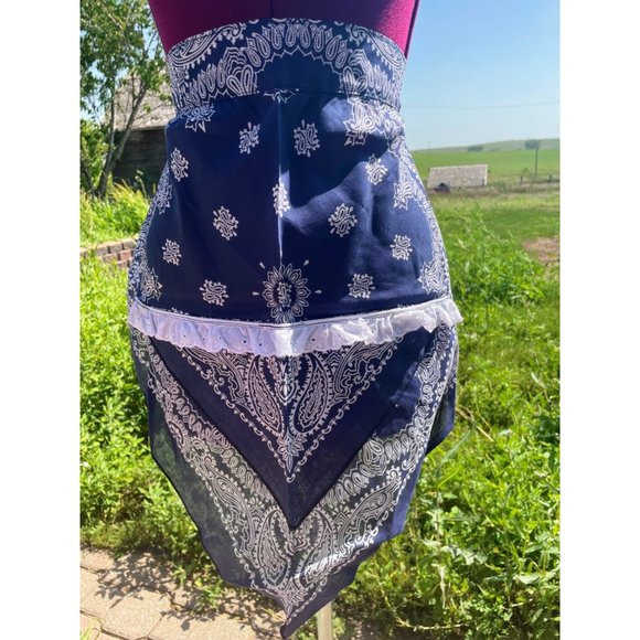 Vintage Blue Bandanna Half Apron Western Farmhouse - Picture 4 of 16